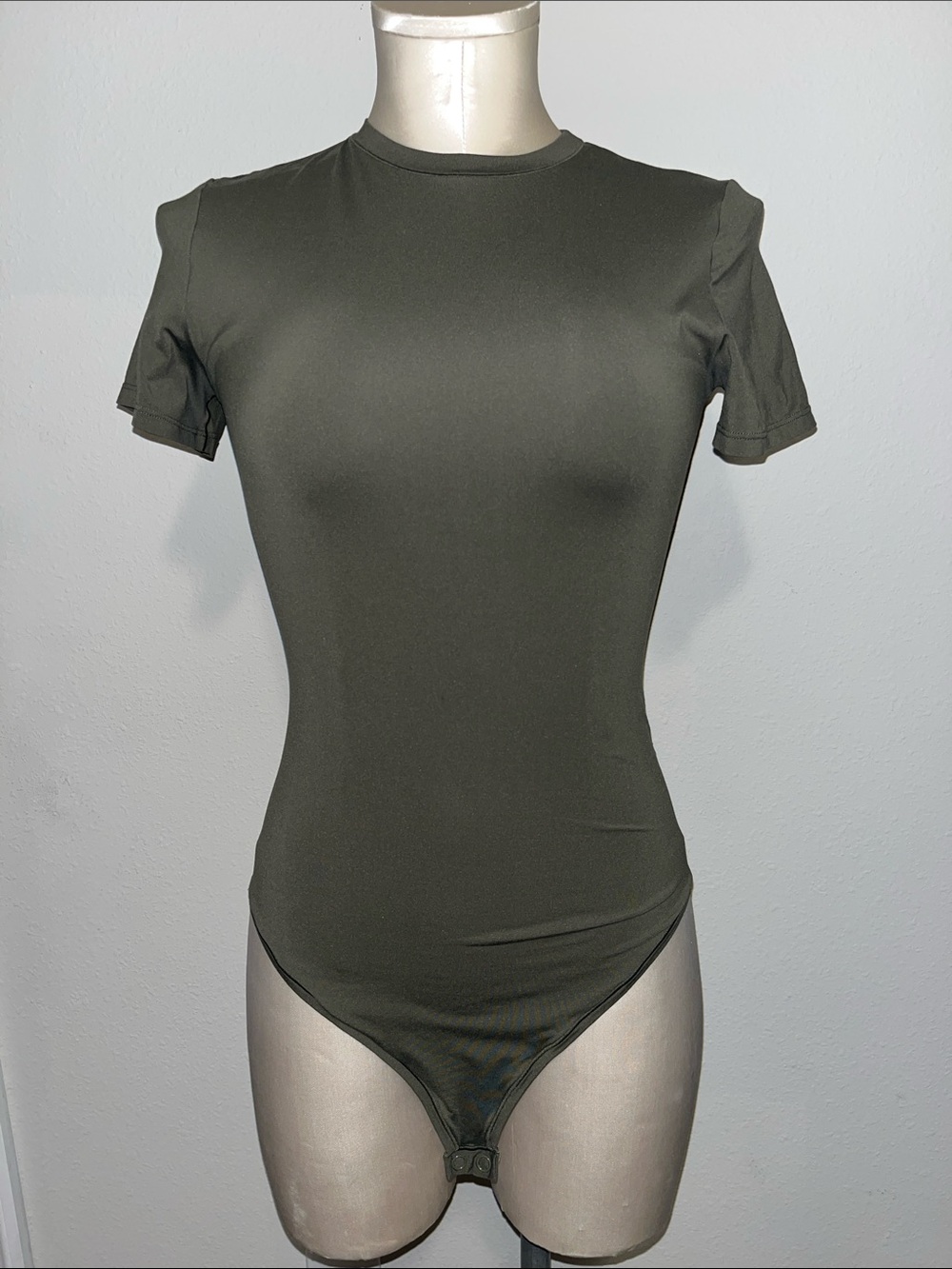 NWOT Olive Green Short Sleeve Crewneck Bodysuit - PINK Victoria's Secret